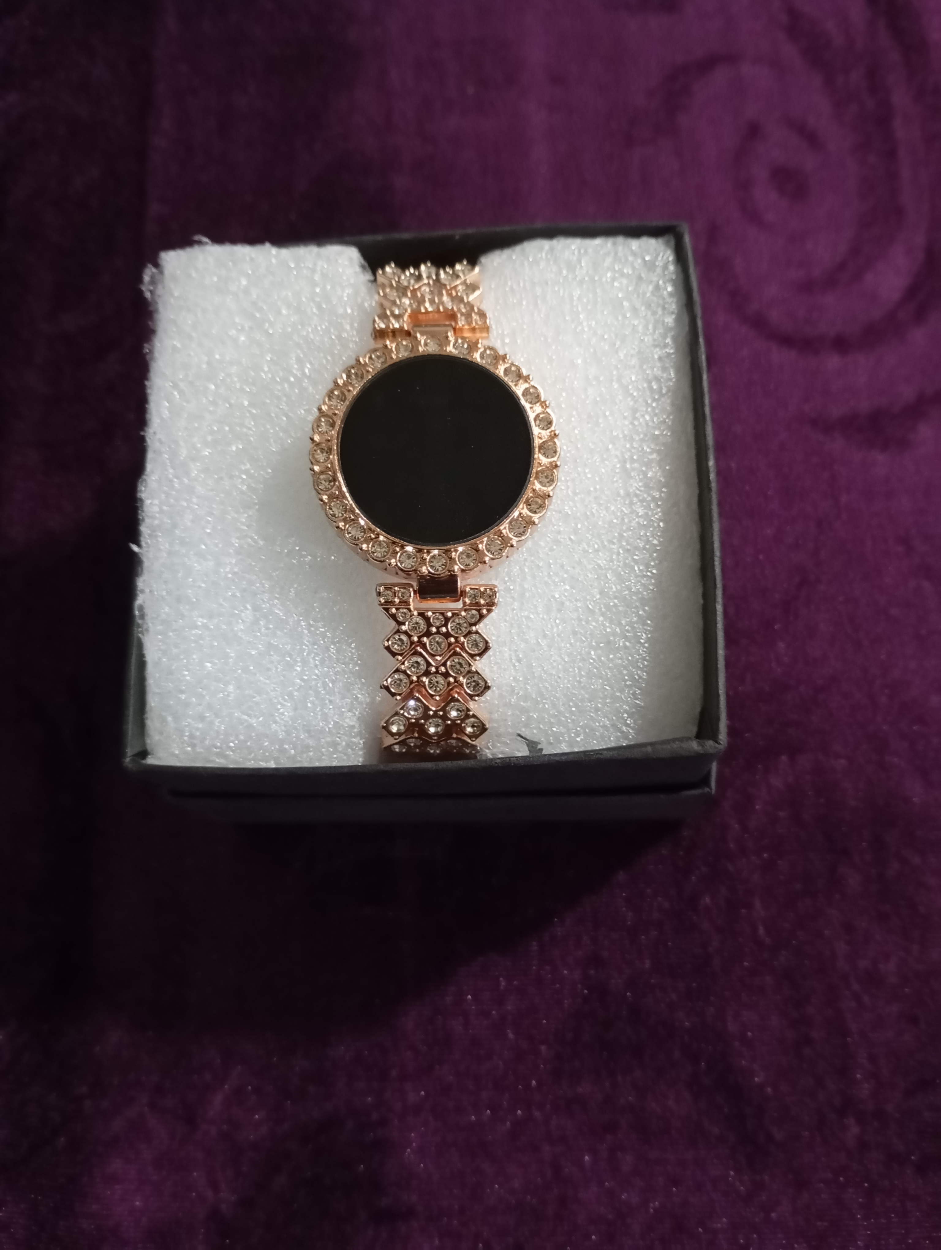 Stylish and Fashionable Digital Watch