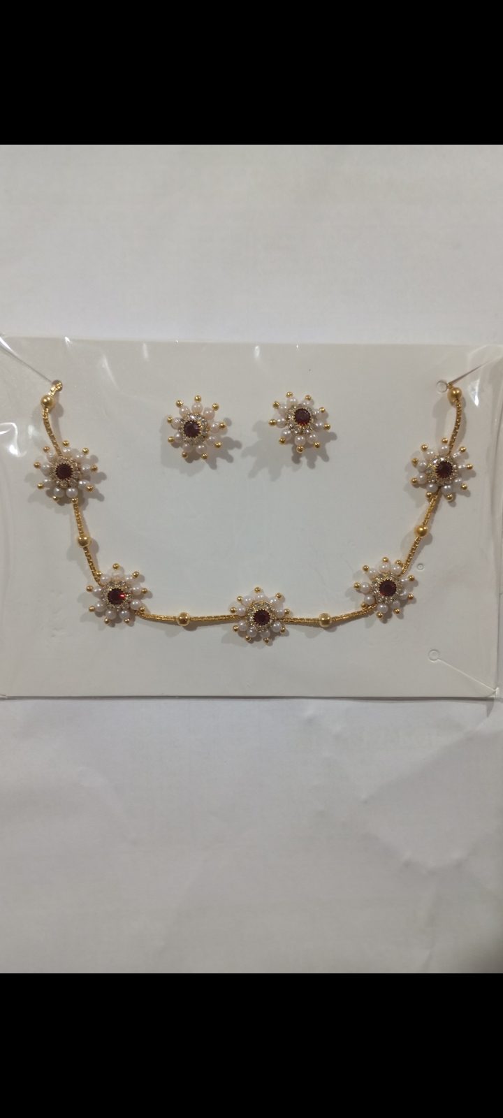Red & White Pearl Necklace Set