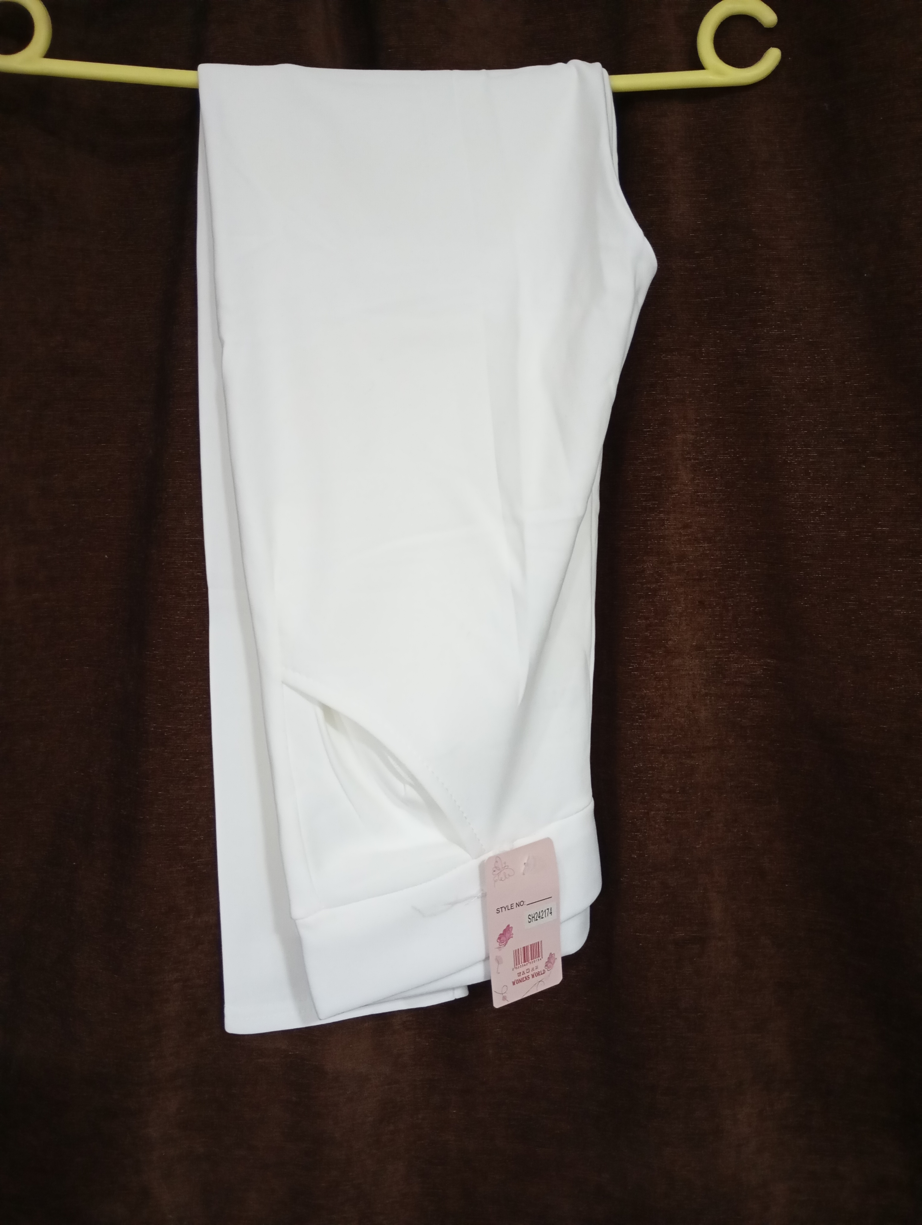 Imported Women's World White Colour Stretchable Pant